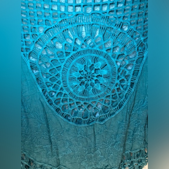 VENUS Teal Asymmetrical Crochet Coverup NWOT XS - Picture 9 of 10